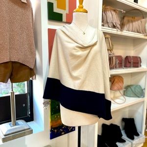 Cortland Park Cashmere Poncho, Cream & Navy, OS, GUC